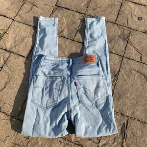 Levi's 721 High Rise Skinny Jean